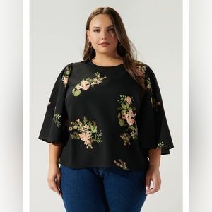 Sugar lips floral blouse Sz. 2X